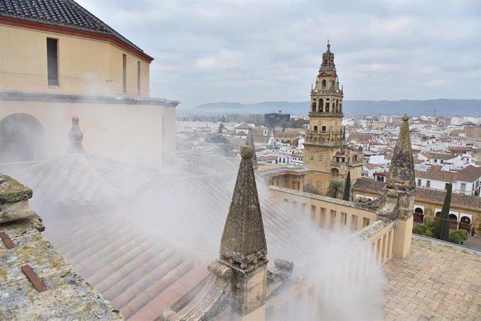 Archivo - Simulacro de incencio en la Mezquita-Catedral de Córdoba.