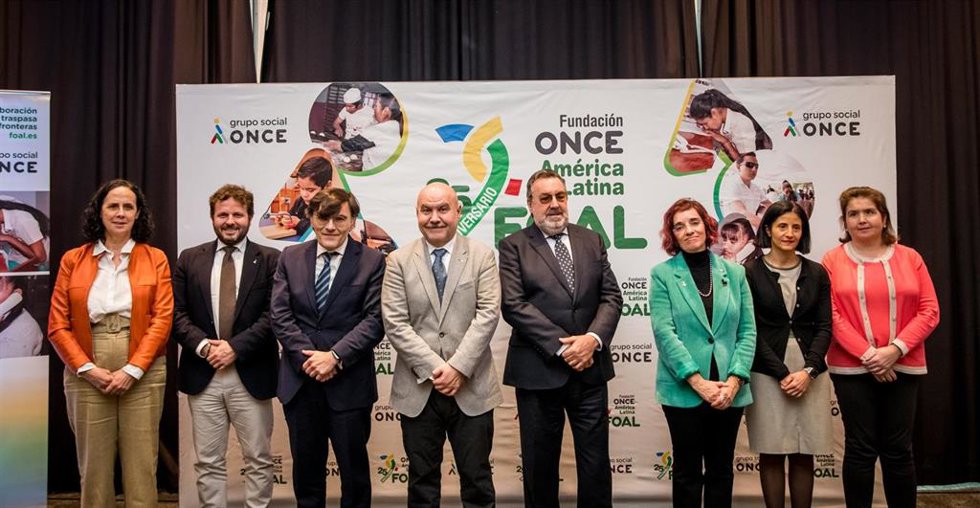 El programa Ágora de FOAL recibe el premio cermi.Es por su iniciativa innovadora de activación laboral