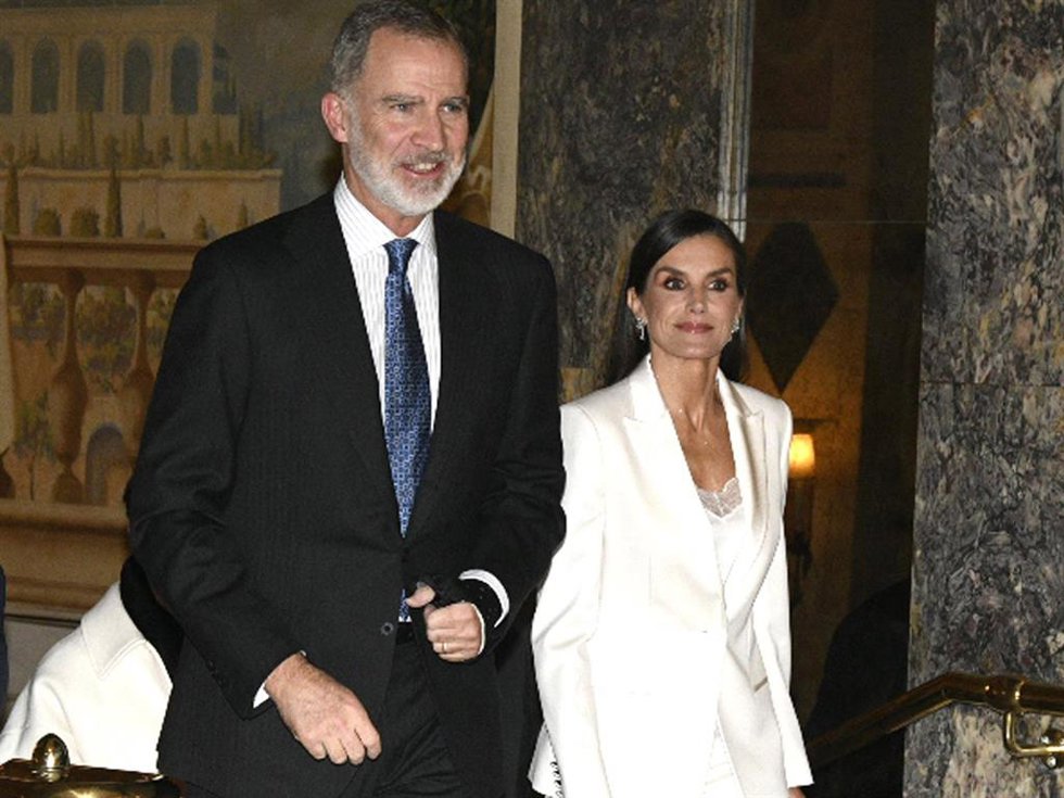 LOS REYES FELIPE Y LETIZIA PRESIDEN LA ENTREGA DE LOS PREMIOS FRANCISCO CERECEDO