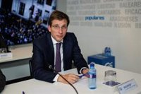 Almeida defiende que Madrid es la ciudad "más libre y abierta" y critica que se utilice al colectivo LGTBI