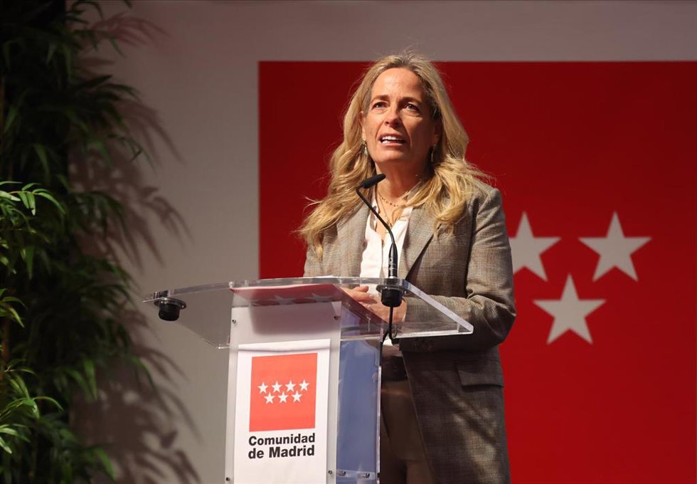 Archivo - La consejera de Economía, Hacienda y Empleo de la Comunidad de Madrid, Rocío Albert