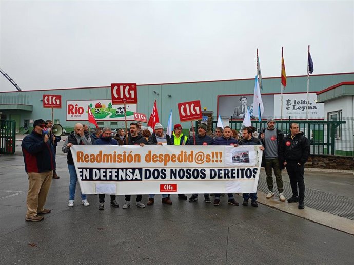 Protesta en Lugo de traballadores de Transleche