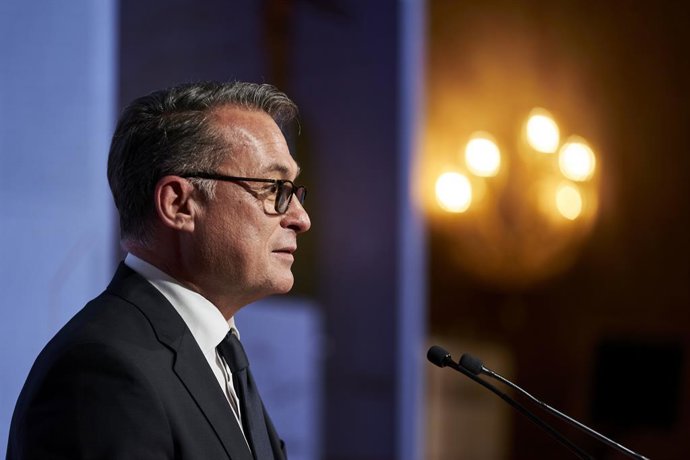 Archivo - El presidente del Deutsche Bundesbank, Joachim Nagel, interviene en la ceremonia de entrega del premio José Echegaray de elEconomista.es en el hotel Four Seasons, a 2 de noviembre de 2022, en Madrid (España). Este galardón reconoce a aquella