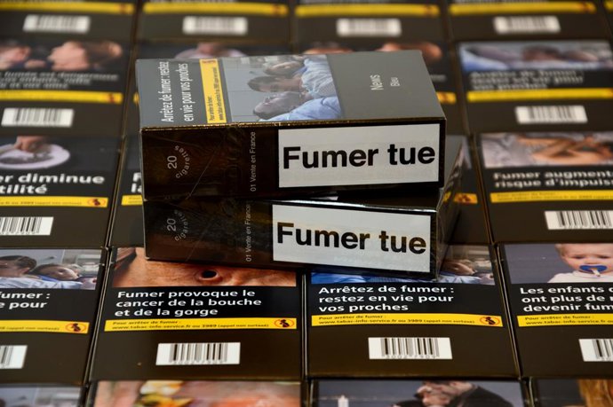 Archivo - December 14, 2020, Marseille, France: In this photo illustration, packs of cigarettes seen displayed..As planned by the French government, the average price of a packet of cigarettes will be 10 cents more expensive. The decision was made in ho