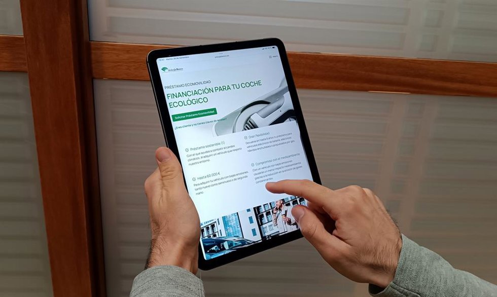 Unicaja Banco apuesta por la movilidad ecológica y refuerza su préstamo para vehículos sostenibles.