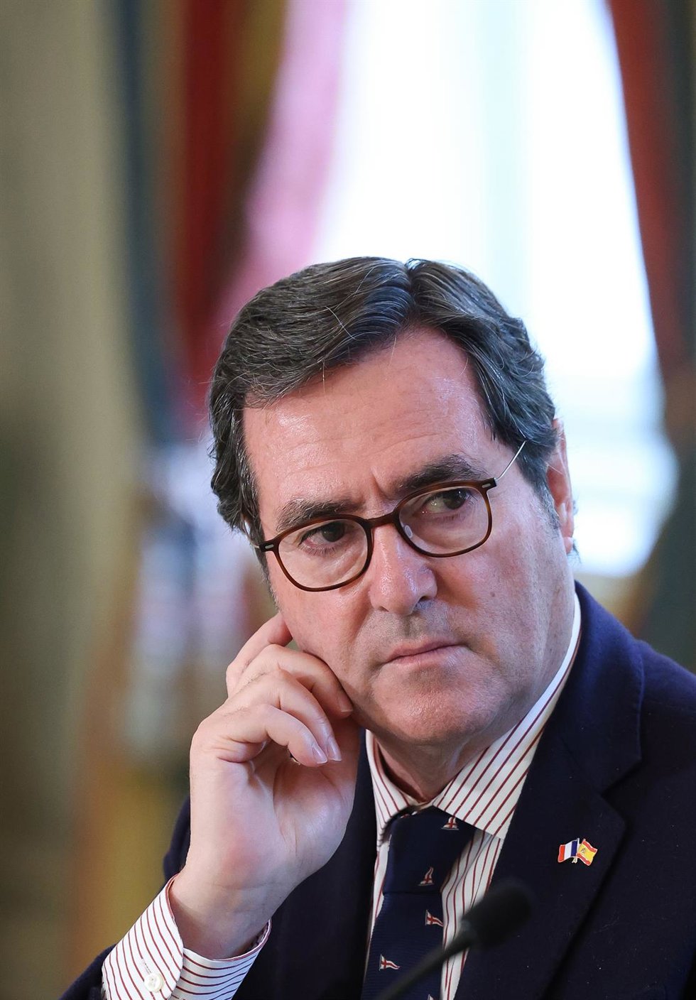 El presidente de la CEOE, Antonio Garamendi, durante la inauguración del IV Foro Económico Francia-España, en la Residencia del Embajador de Francia, a 28 de noviembre de 2023, en Madrid (España). El encuentro ha sido organizado por MEDEF y CEOE en cola
