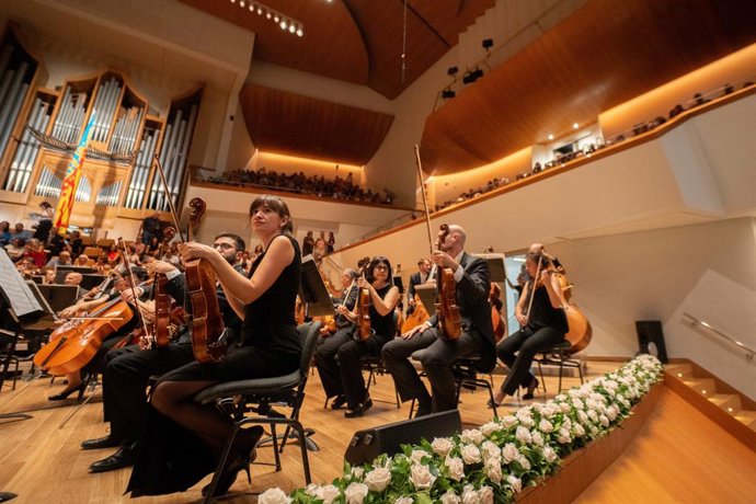 Archivo - Un concierto durante el acto de reapertura del Palau de la Música (archivo)