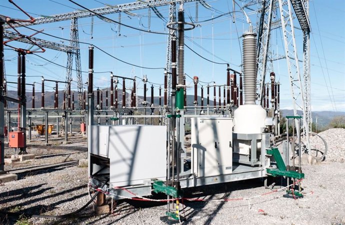 Sistema portátil para suministro eléctrico económico y sin emisiones