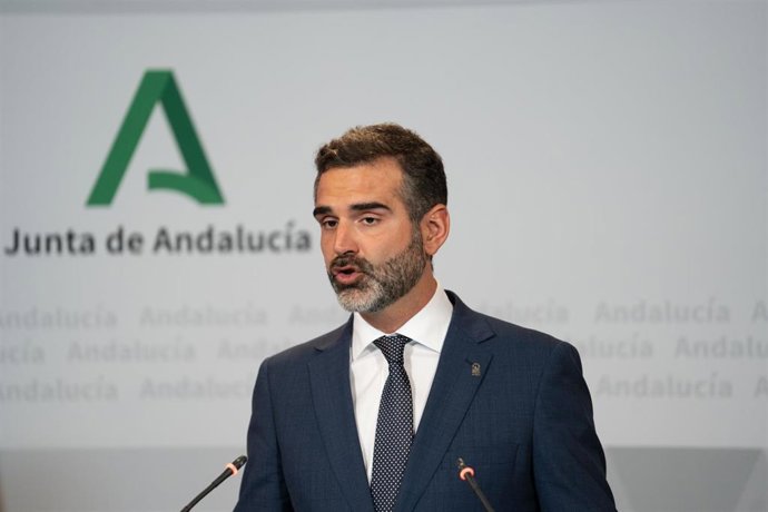 El consejero de Sostenibilidad y portavoz del Gobierno andaluz, Ramón Fernández-Pacheco, este martes en la rueda de prensa tras el Consejo de Gobierno.