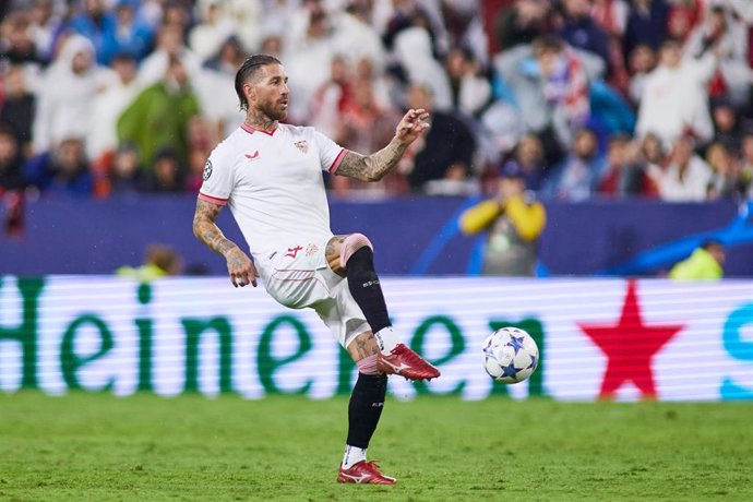 Archivo - Sergio Ramos of Sevilla FC in action during the UEFA Champions League match between Sevilla FC and Arsenal FC at Estadio Ramon Sanchez Pizjuan on October 24, 2023 in Sevilla, Spain.