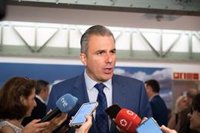 Maroto insiste en que Almeida, "cómplice de violentos", "no merece ser alcalde" por "impedir" reprobar a Ortega Smith