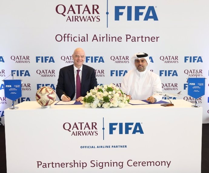 Qatar Airways renueva su alianza con la FIFA hasta 2030.
