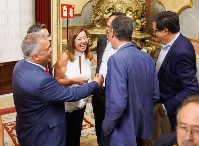 Archivo - (I-D) El secretario de organización del PSOE, Santos Cerdán, el ministro de la Presidencia, Relaciones con las Cortes y Memoria Democrática, Félix Bolaños, la presidenta del Congreso, Francina Armengol, el diputado del PSOE, Antonio Hernando, el