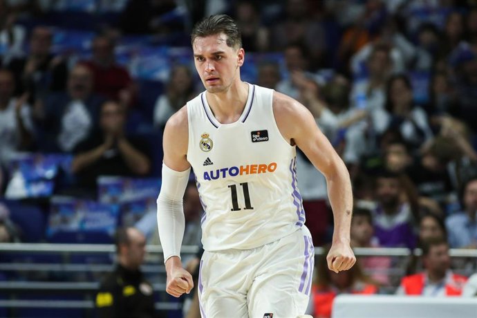 Archivo - Mario Hezonja durante un partido con el Real Madrid