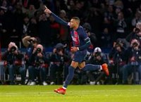 El Dortmund saca el primer billete en el 'grupo de la muerte' y el PSG sobrevive de milagro