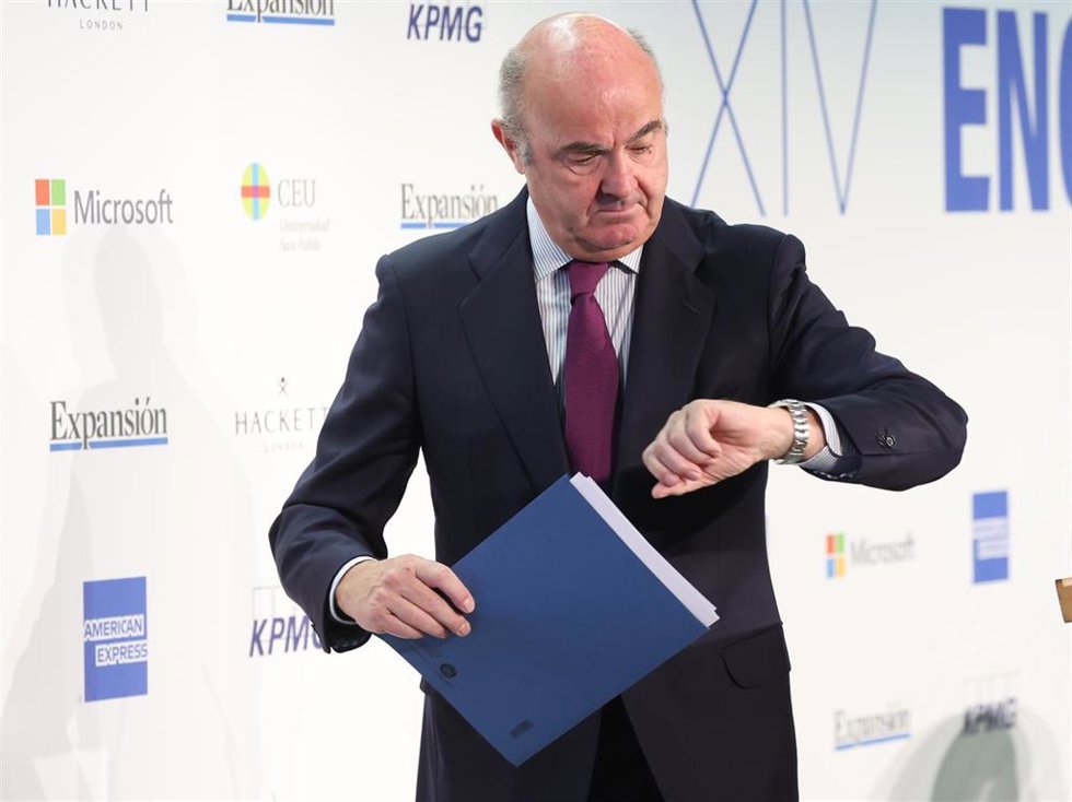 Archivo - El vicepresidente del Banco Central Europeo y exministro español de Economía, Industria y Competitividad, Luis de Guindos, durante la celebración del XIV Encuentro Financiero del diario Expansión y KPMG, en el Auditorio Rafael del Pino en Madr