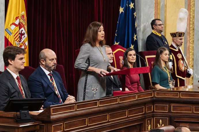 La presidenta del Congreso de los Diputados, Francina Armengol, interviene durante la Solemne Sesión de Apertura de las Cortes Generales de la XV Legislatura, en el Congreso de los Diputados, a 29 de noviembre de 2023, en Madrid (España).