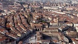 Archivo - Vista aérea del Casco Medieval de Vitoria-Gasteiz
