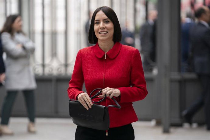 La ministra de Cincia i Innovació en funcions, Diana Morant, a la seua arribada a l'acte de jura de la Constitució davant les Corts Generals, al Congrés dels Diputats