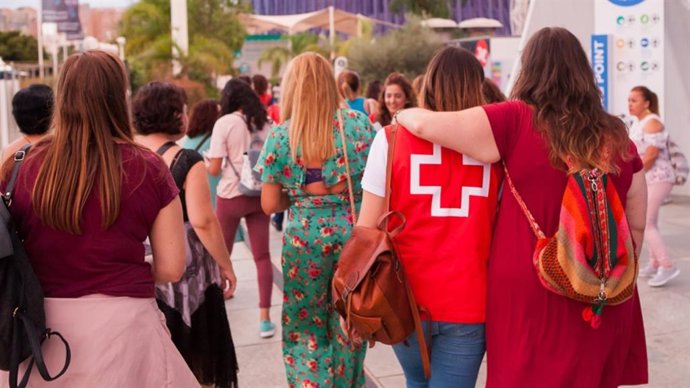 El proyecto 'Mujeres Víctimas de Violencia de Género', financiado por el Cabildo de La Palma y el Instituto Canario de Igualdad y gestionado por Cruz Roja Española, se ha puesto en marcha por quinto año consecutivo.