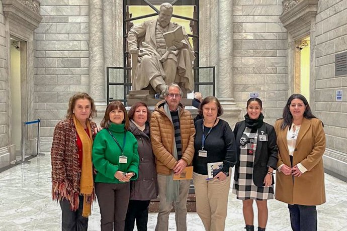 Reunión entre familiares de Félix Grande y representantes del Ayuntamiento de Tomelloso