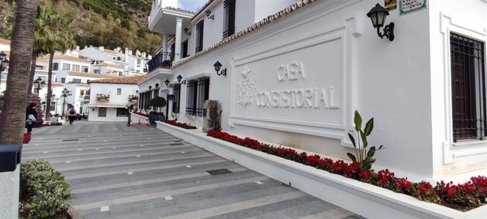 Archivo - Ayuntamiento de Mijas. Fachada.