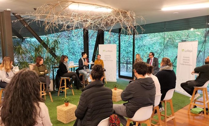 Los artesanos protagonizan el tercer Encuentro Motivacional de Emprendedores e Innovadores