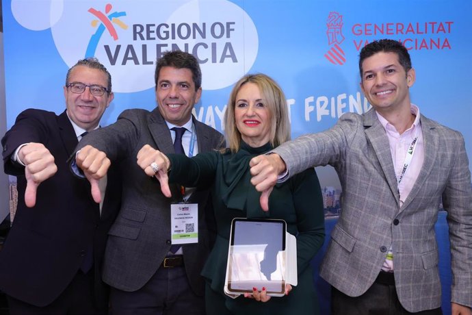 Toni Pérez, Carlos Mazón, Nuria Montes y Fede Fuster anuncian la derogación de la tasa turística en Londres.