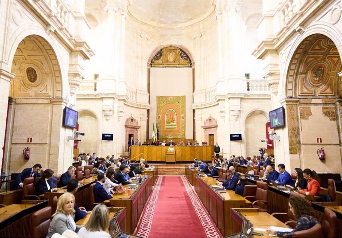 Imagen del salón de pleno del Parlamento de Andalucía.