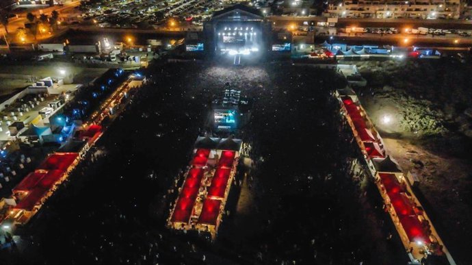 Archivo - Antoñito Molina y Rozalén, primeros confirmados para el ciclo de conciertos Bahía Sound 2024