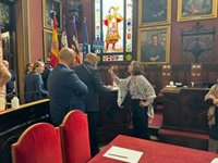 La bancada de izquierdas abandona el pleno de Cort tras el "me gusta la fruta" de Deudero a Truyol