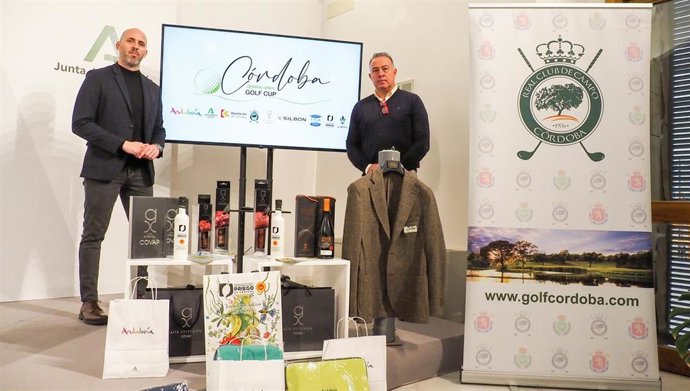 Lucena (izda.) en la presentación del 'Córdoba Destino Único Golf Cup'.