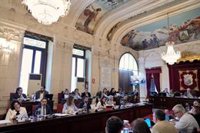 El Pleno de Málaga rechaza acuerdos de Sánchez para investidura e insta al Gobierno a un "trato justo" a las autonomías