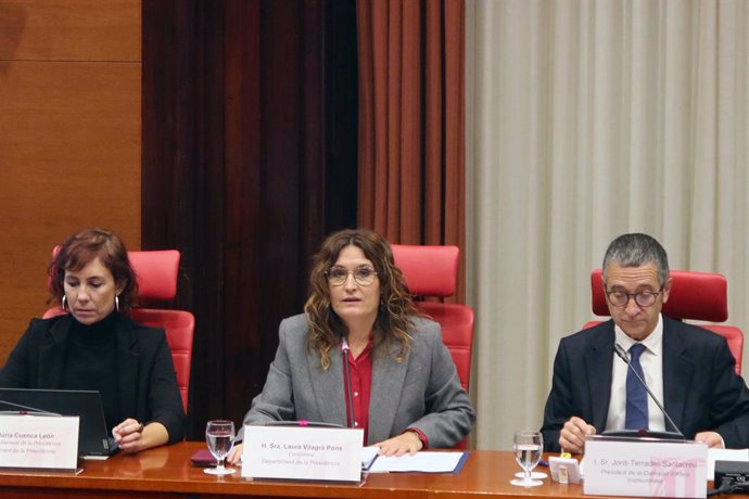 La consellera de Presidència, Laura Vilagrà, en la Comissió d'Afers Institucionals del Parlament