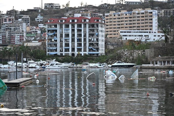 Archivo - This photo taken on Oct. 25, 2023 shows vessels hit by Hurricane Otis in Acapulco, state of Guerrero, Mexico.  