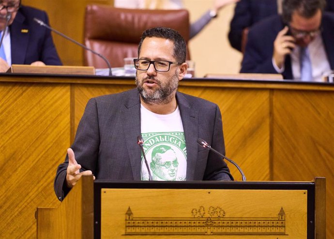 El portavoz del Grupo Mixto-Adelante Andalucía, José Ignacio García, en el Pleno del Parlamento andaluz.