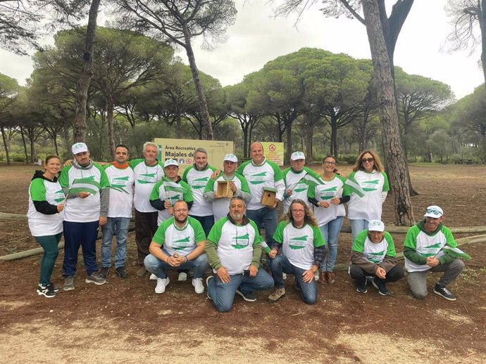 Actividad de voluntariado en el Parque de La Breña.