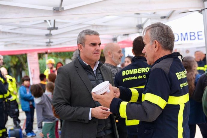 El presidente del Consorcio de Bomberos de la Provincia de Cádiz en la Semana de la Prevención de Incendios celebrada en Cádiz