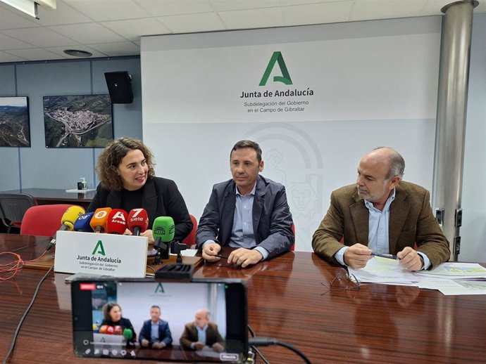 La Junta avanzará en 2024 en las acciones incluidas en el Plan de Transporte Metropolitano del Campo de Gibraltar