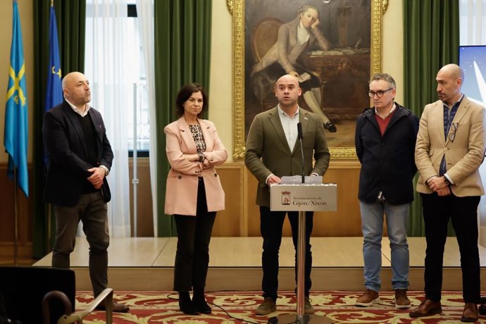 Presentación de la programación  'Brillante Navidad' en el Ayuntamiento de Gijón.