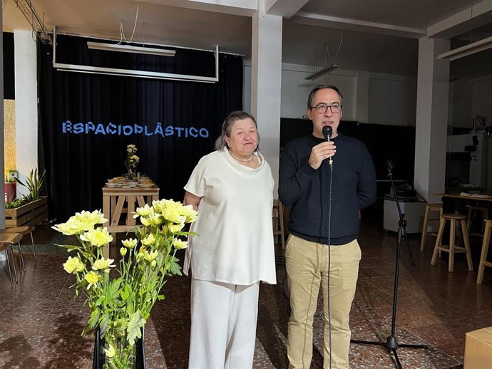 Aurelia Medina y Curro Crespo en Espacio Plástico.