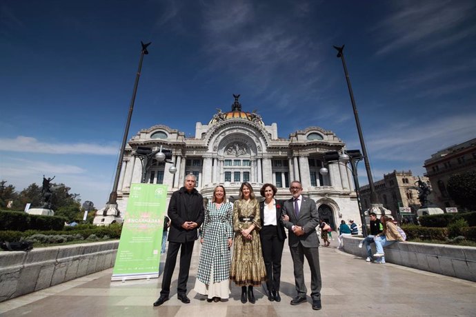 Autoridades en la presentación de los dos conciertos que ofrecerán la Orquesta Sinfónica Nacional de México (OSN) y el Festival Internacional de Piano (FIP) Guadalquivir.