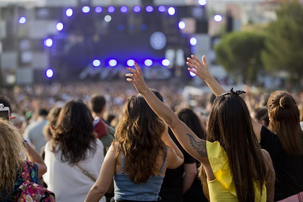 Archivo - Público en el Rock in Rio Lisboa.