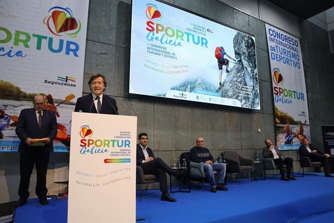 El secretario xeral para el Deporte, José Ramón Lete, en el acto inaugural de Sportur Galicia 2023