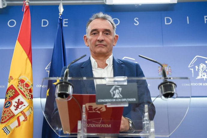 Archivo - El portavoz parlamentario de IU y diputado del Grupo Plurinacional Sumar, Enrique Santiago