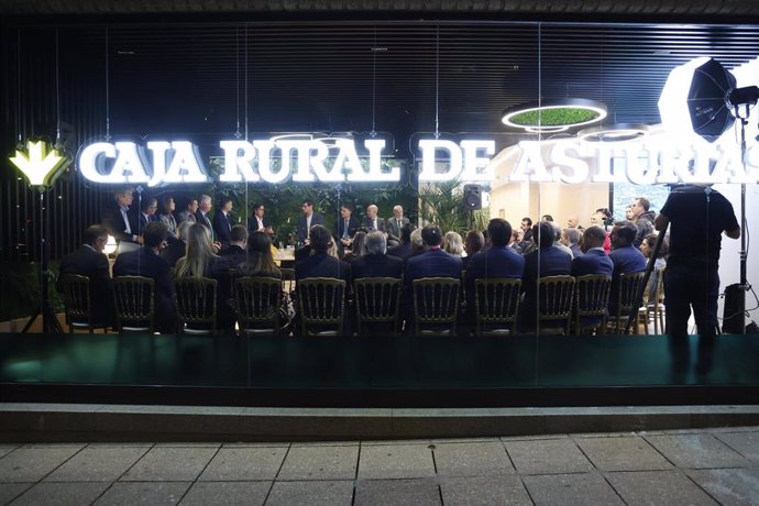 Evento en la sucursal de Caja Rural de Asturias en Madrid orientado a empresarios y clientes de banca privada