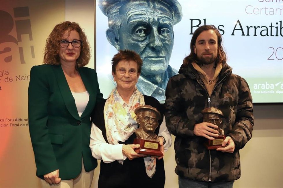 La Diputación Foral de Álava reconoce a Blanka Gómez de Segura por "toda una vida dedicada a la artesanía"