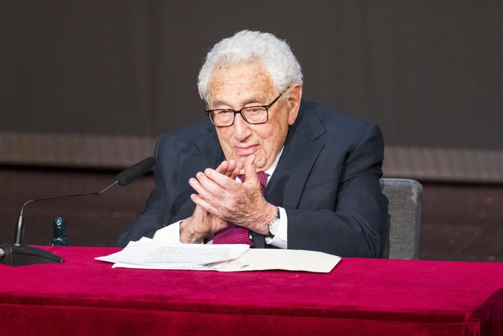 Archivo - El exsecretario de Estado de EEUU Henry Kissinger