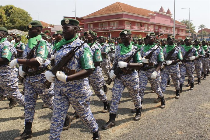 BISSAU, Nov. 17, 2023  -- Soldiers participate in a military parade celebrating the 50th anniversary of the independence of Guinea-Bissau, in Bissau, Guinea-Bissau, Nov. 16, 2023. Guinea-Bissau on Thursday celebrated the 50th anniversary of its independ