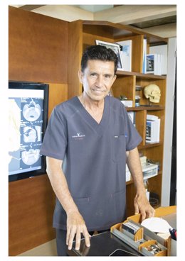 El Dr. Alberto Cuevas Millán, elegido entre los 50 Mejores de la medicina privada de España según Top Doctors